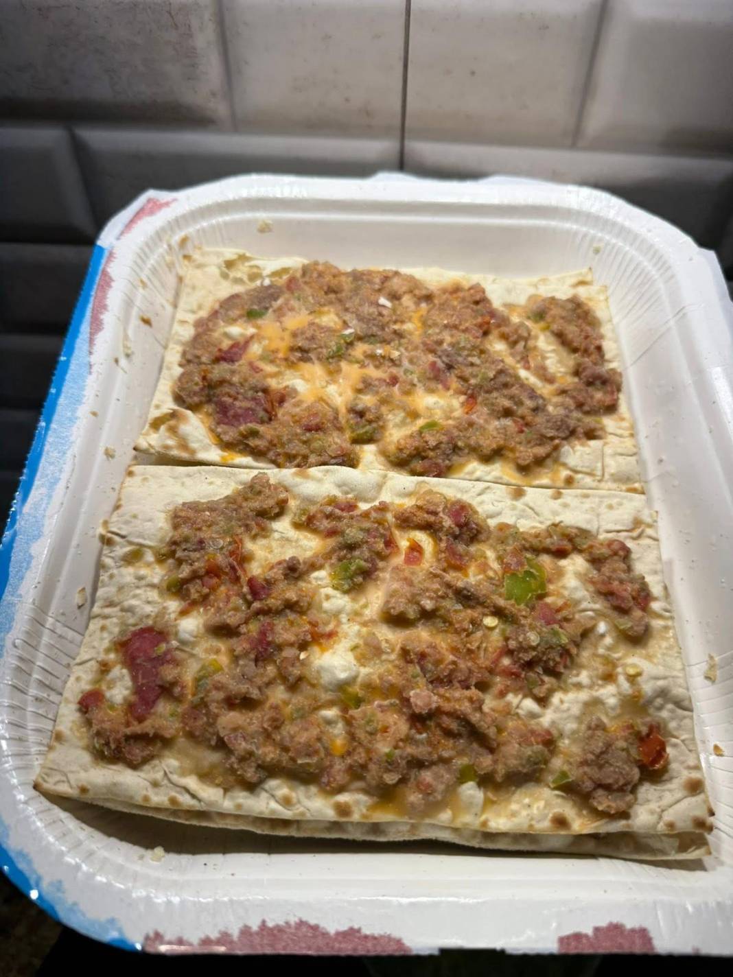 BİM'deki etliekmek bildiğimiz etliekmek mi? Denedi, paylaştı, işte sonuç! 2